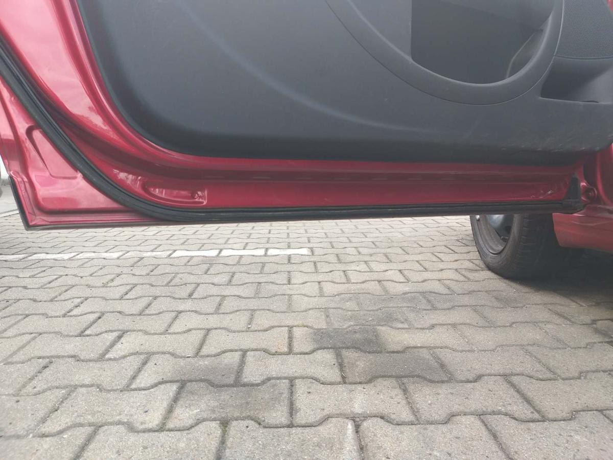 Citroen C4 original Tür links EKQ Luziferrot 3-Türer Rohbau Bj.2006